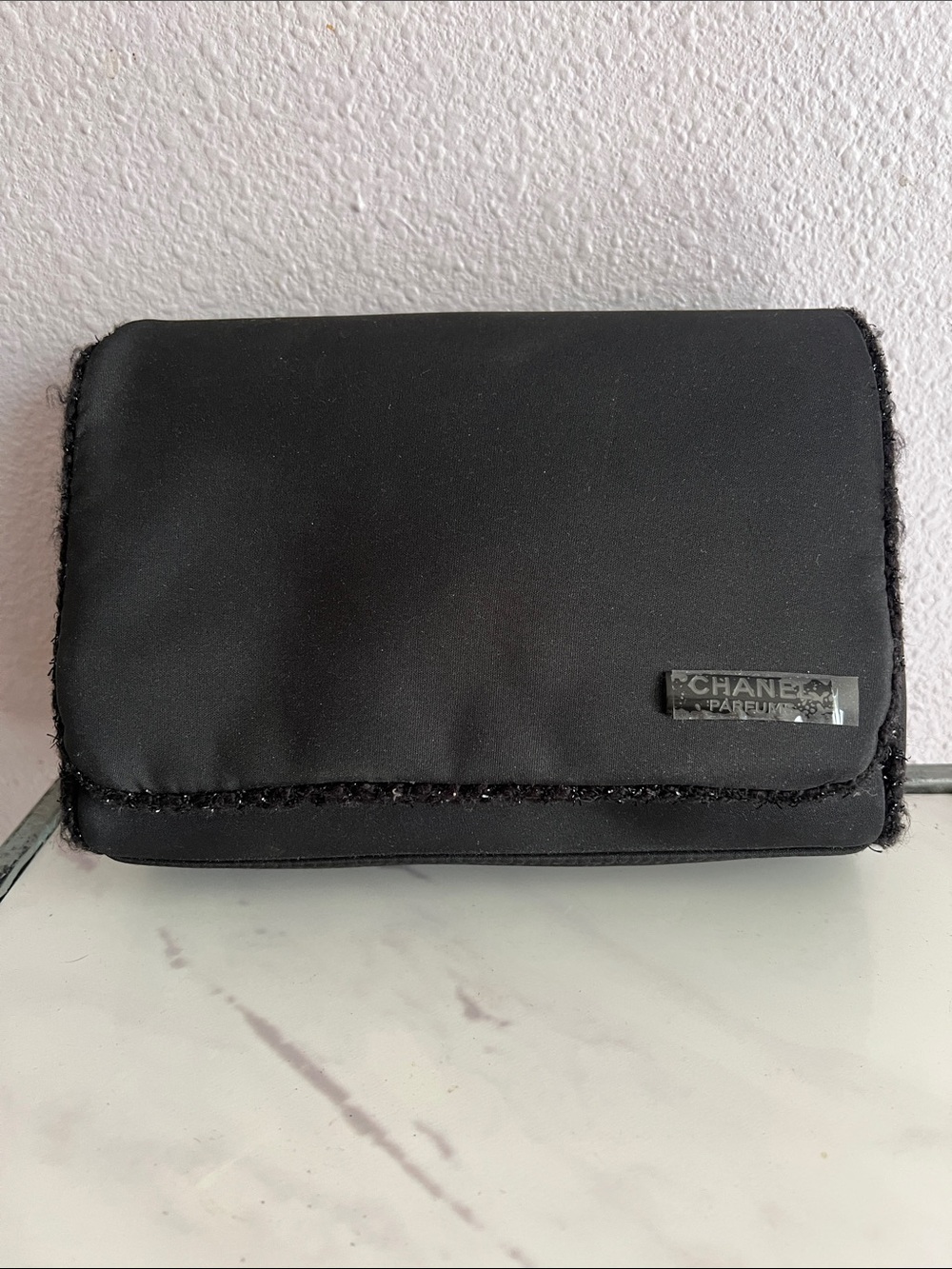 CHANEL Parfums Cosmetic Case Travel Bag Clutch with Logo Plaque NEW!